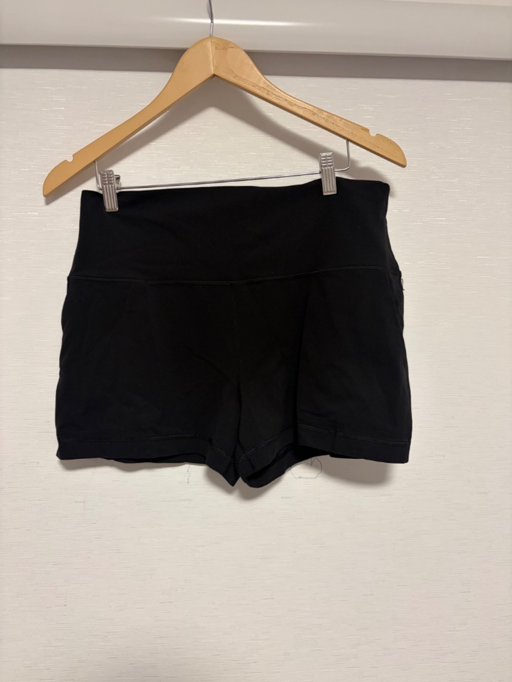 Lululemon High Rise Align Classic Fit 3” Short - Picture 3 of 6